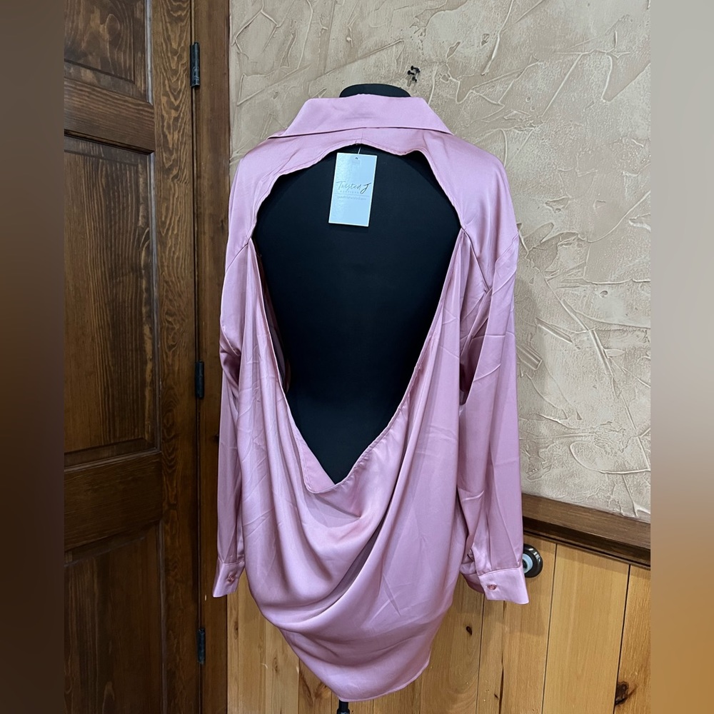 BOUTIQUE CLOSEOUT! Peach Love Backless Top